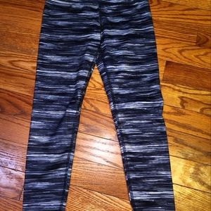 Girls Athletic leggings size 6